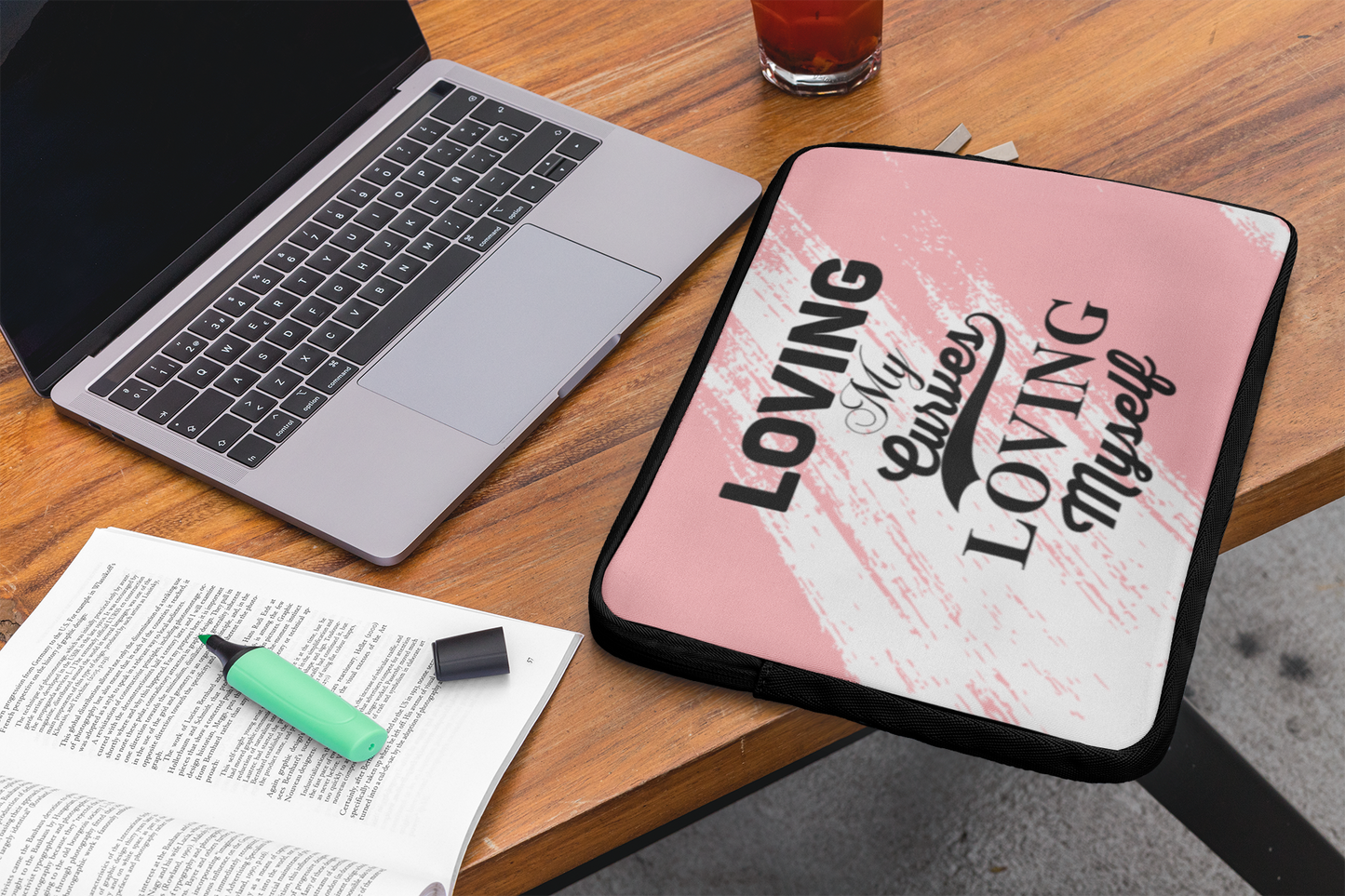 Loving My Curves, Loving Myself Women's Empowerment Laptop Sleeve